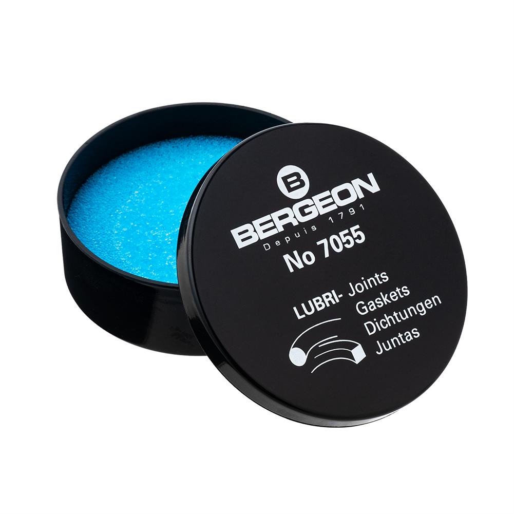 Bergeon 7055 Silicon Greaser for watch seals, lubricant enhancing gasket durability and performance.