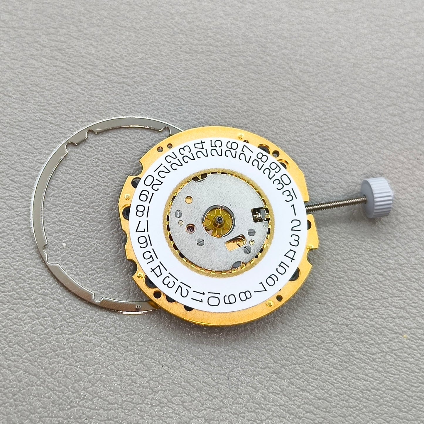 Swiss Ronda 705 Golden Quartz Watch Movement 3 Hands Date@3