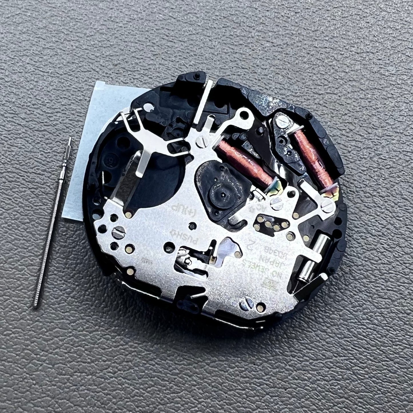 Japan Hattori Epson VD34 VD34A quartz watch movement, precise timekeeping for watch repair and assembly.