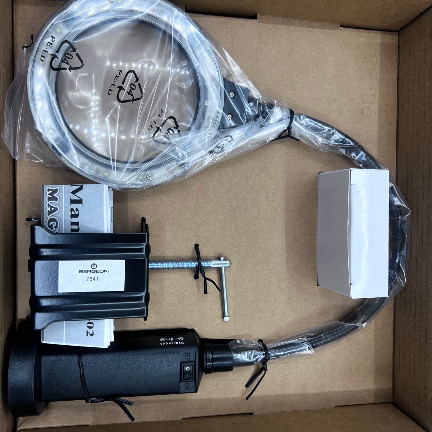 Swiss Bergeon 7841 LED Light with Magnifier, Magnetic Stand