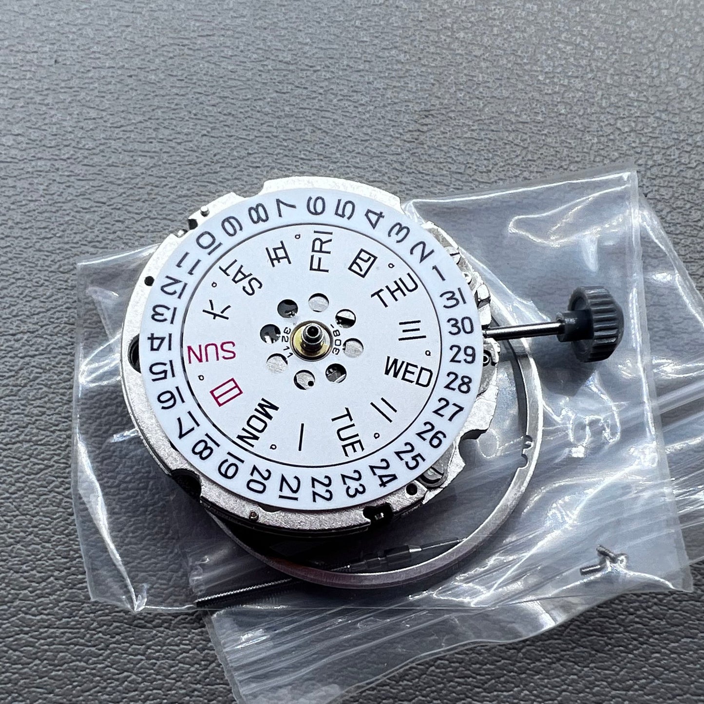 Japan Silver Citizen 8200/8215 Movement Double Calendar Date@3