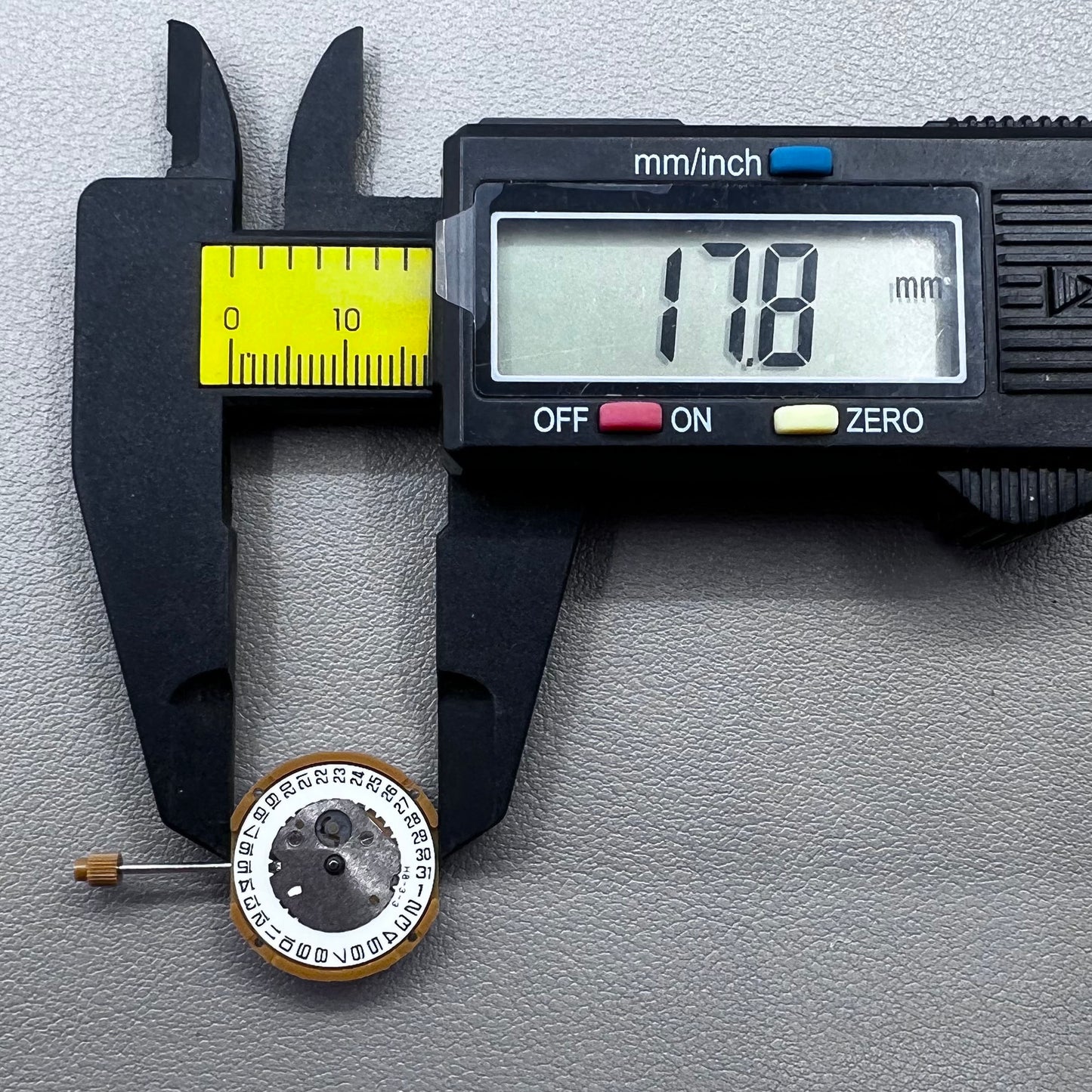 Japan Miyota GN15 Quartz Movement Date@3