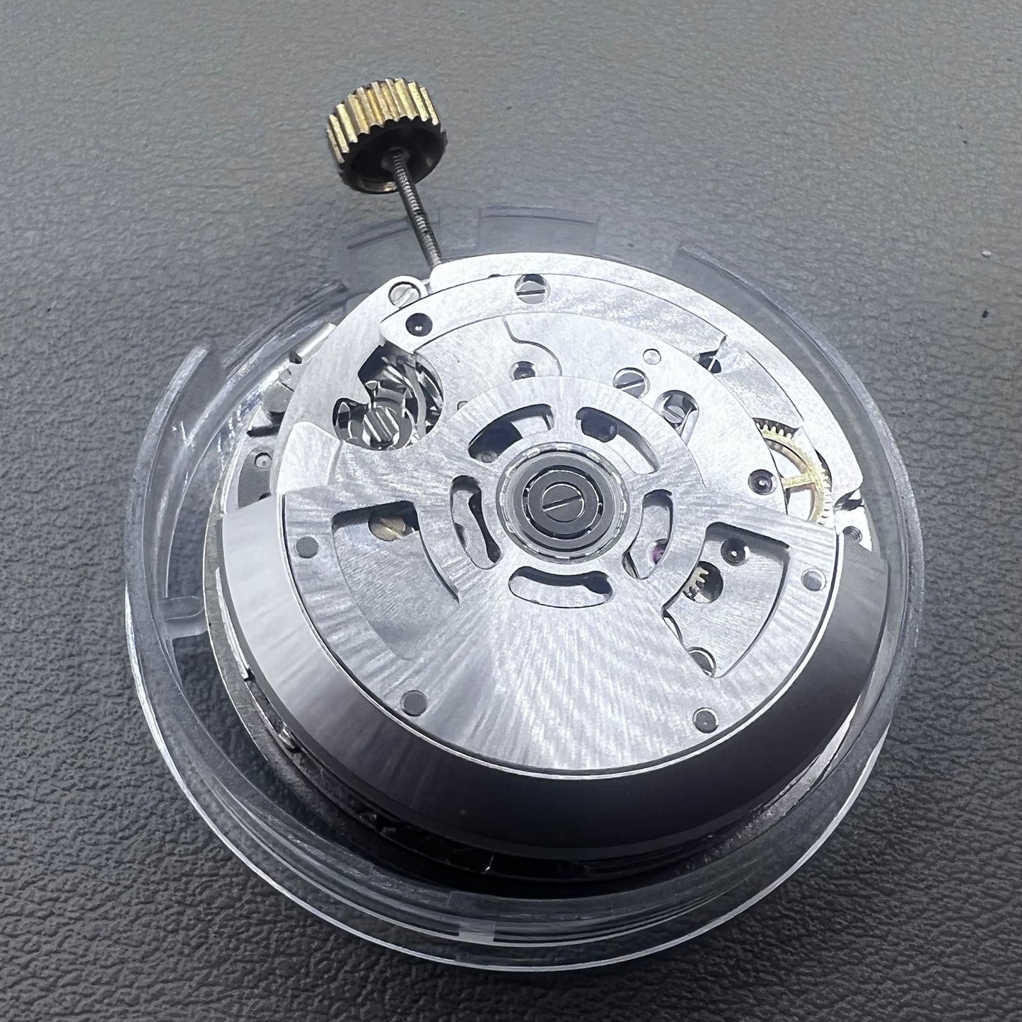 SL4801 Small Second watch with multifunctional automatic mechanical movement, perfect for watch enthusiasts.
