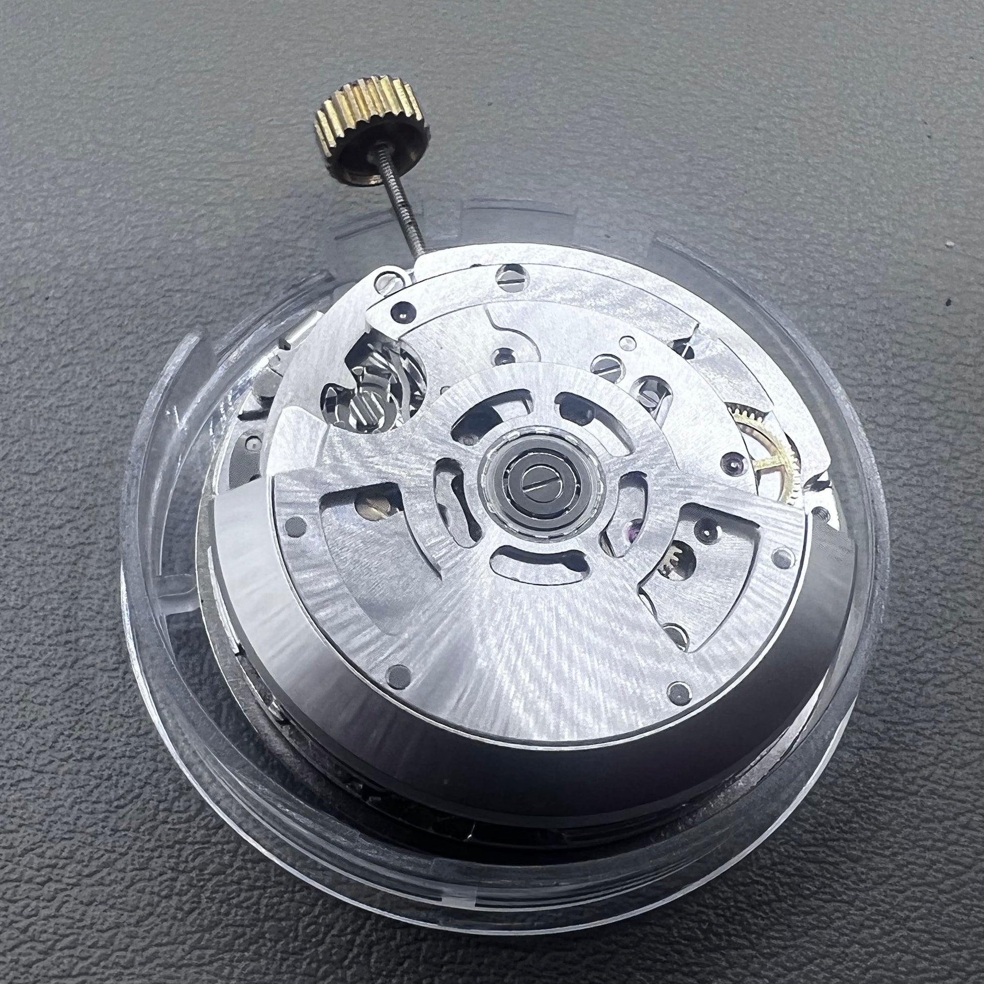 SL4801 Small Second watch with multifunctional automatic mechanical movement, perfect for watch enthusiasts.