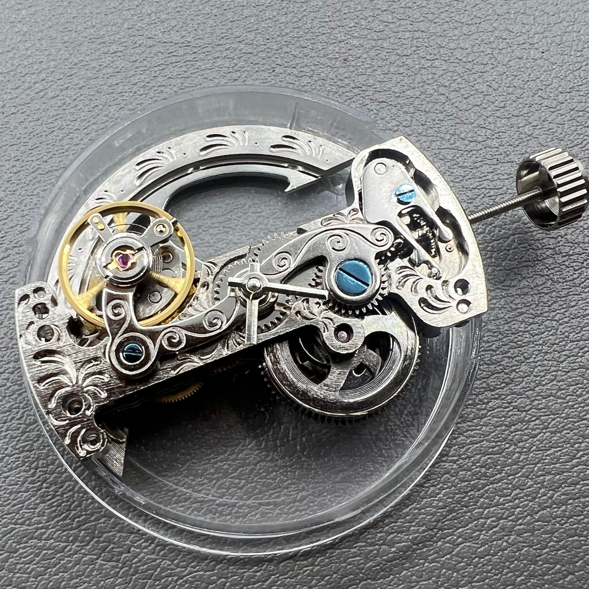 LG0801BS silver long pendulum watch wheel showcasing automatic mechanical movement and sleek design.