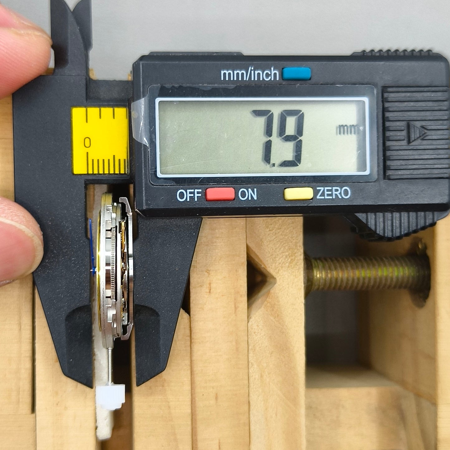 China 3235 Mechanical Movement 80 Hour Kinetic Energy Storage
