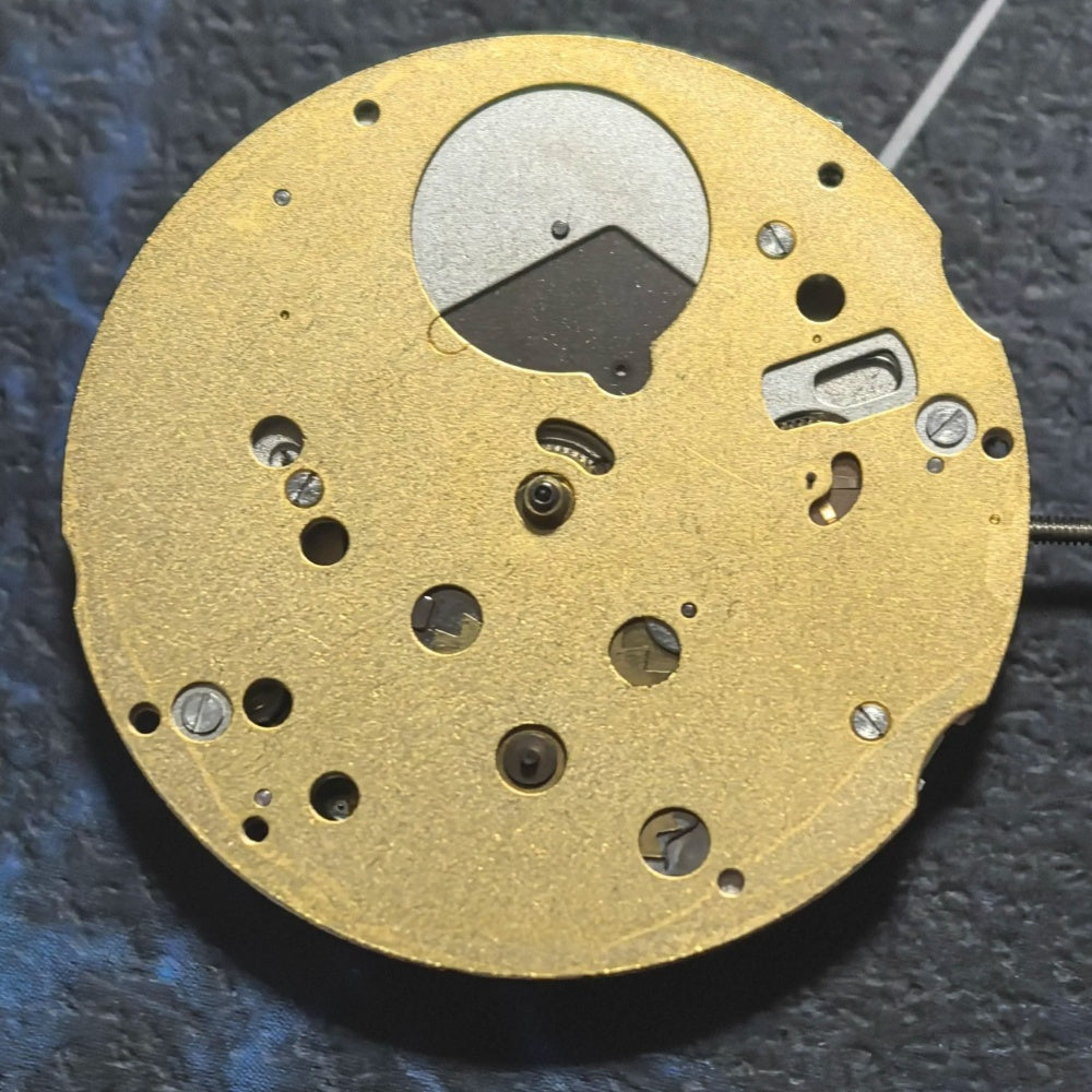 Swiss Made ETA 726 quartz movement with multifunctional 6 hands for precise watch accessory performance.