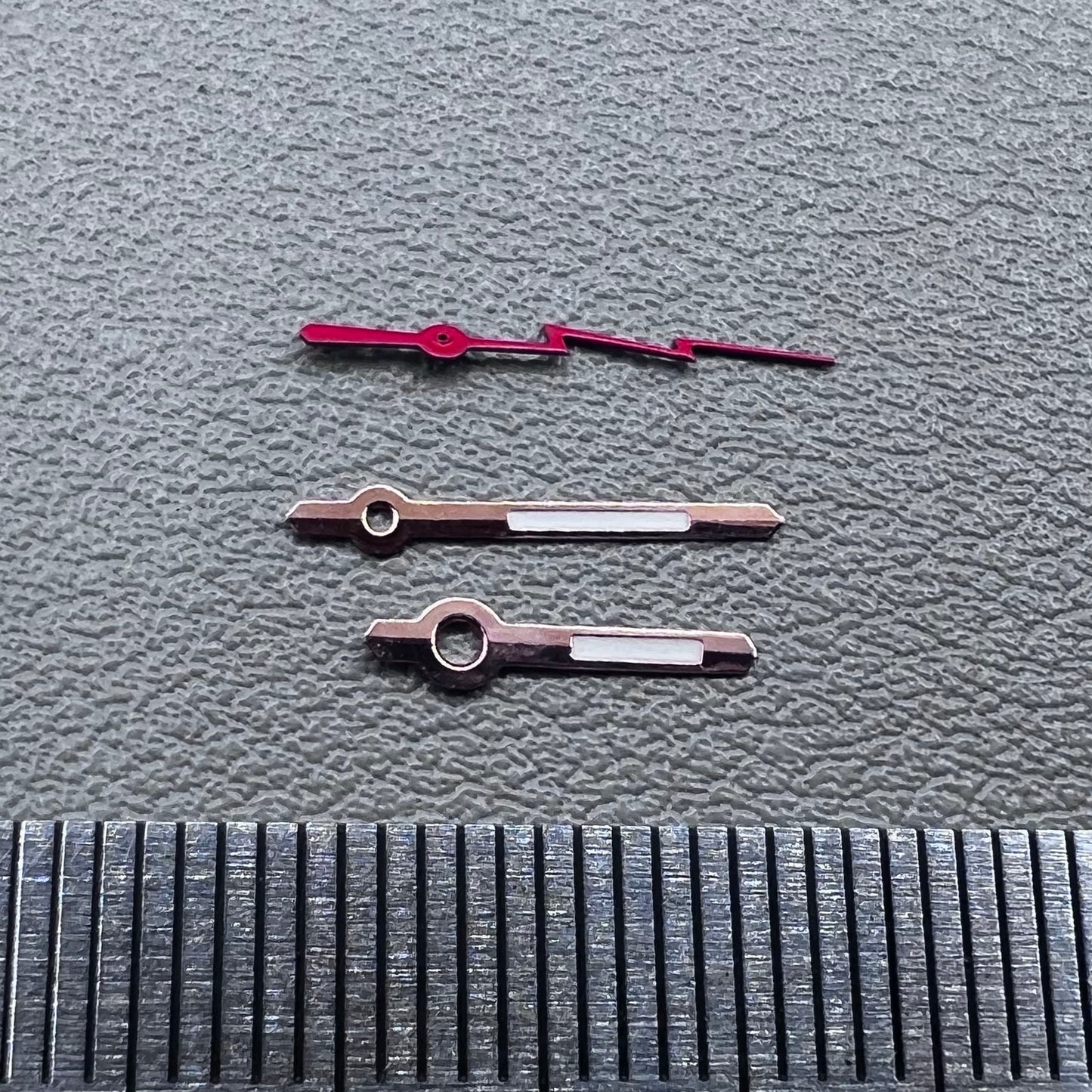 2 Sets Rose Golden Trim Red Second Green Lume Watch Hands for Ronda 515