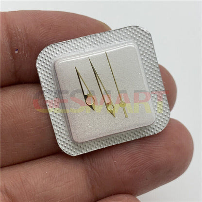 Green luminous three-hand set for Miyota 8200 movement, improving watch readability and design.