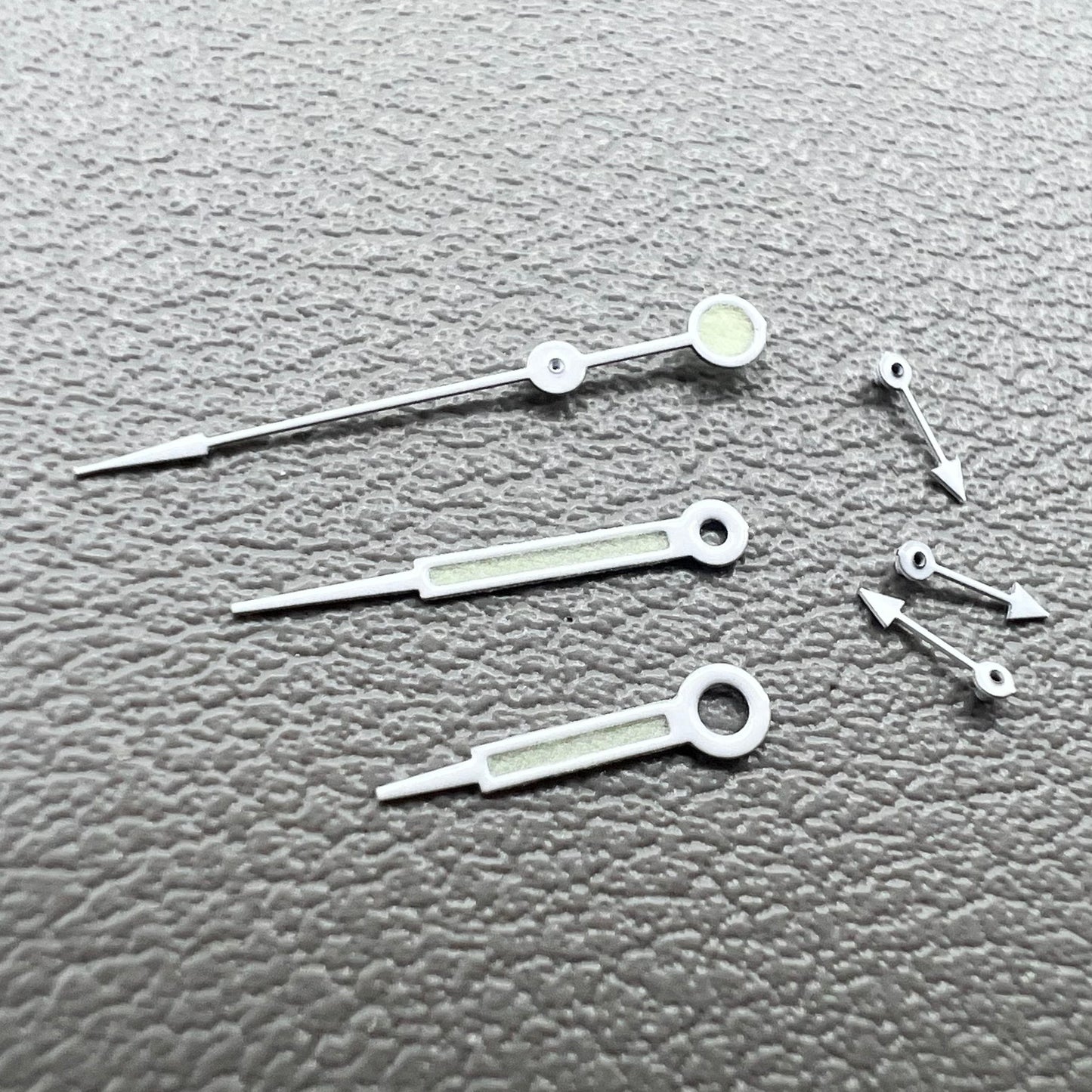 Green lume pointed white trim watch hands for Miyota OS10 OS20 OS60 OS80, enhancing time visibility.