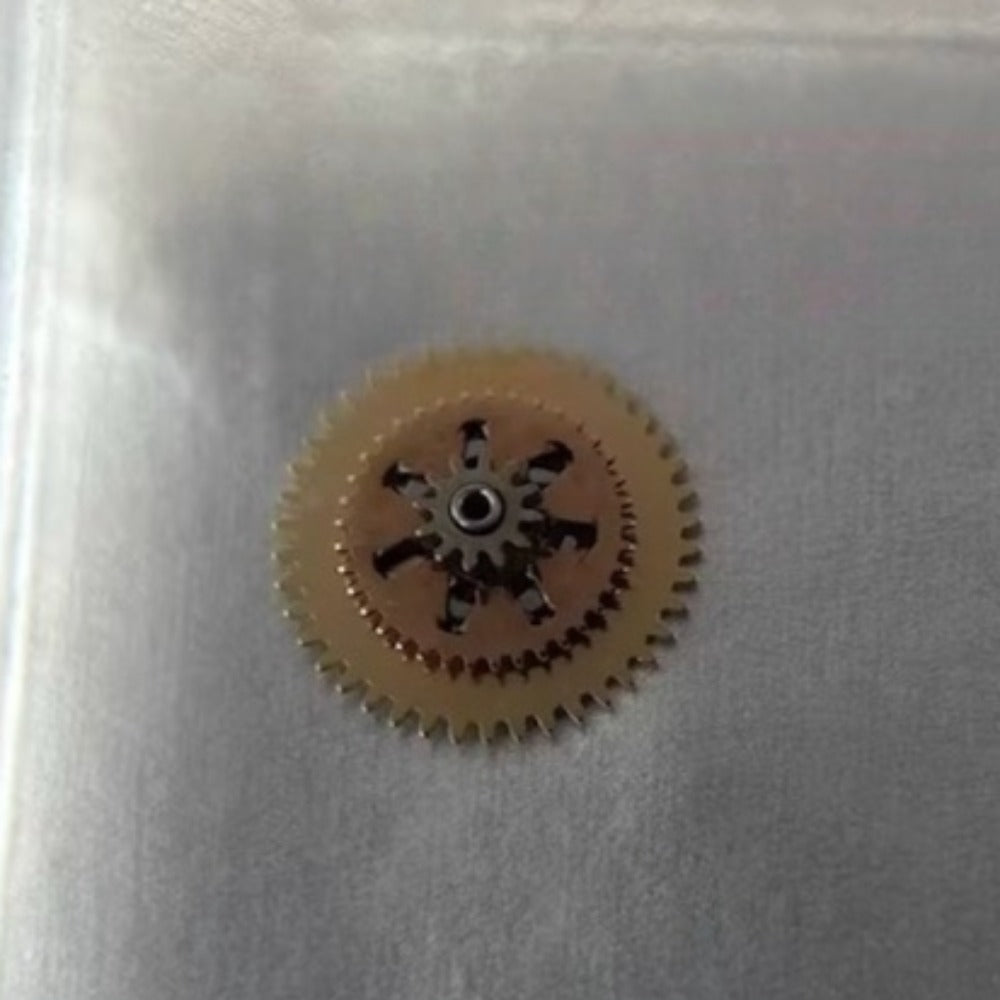 Automatic reversing third wheel compatible with Swiss ETA2000 movement L595.2 and L592.2 for precision watch repair.