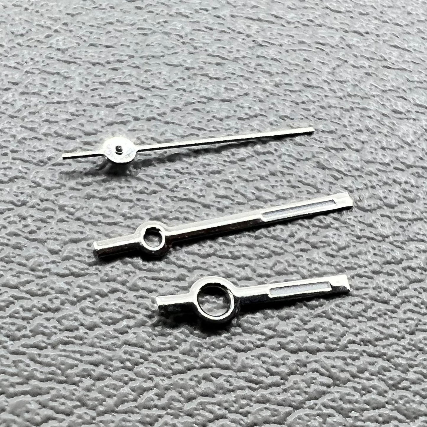 Set of luminous watch hands for Miyota 2035 movement, perfect for precise time repair and replacement.