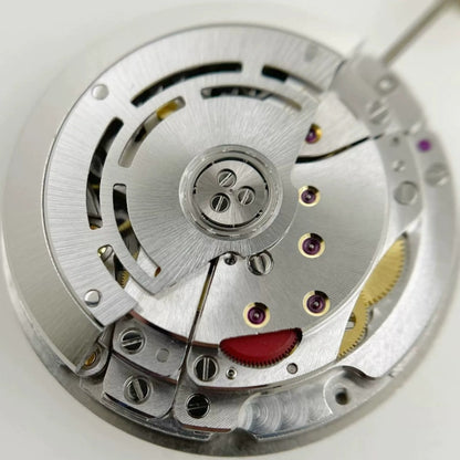 China Made 4130 mechanical watch movement with 6 hands, Daytona style, featuring blue hairspring detail for precision timing.