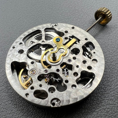 Hangzhou 2189 Silver watch with hollow mechanical movement and single calendar display accessory.
