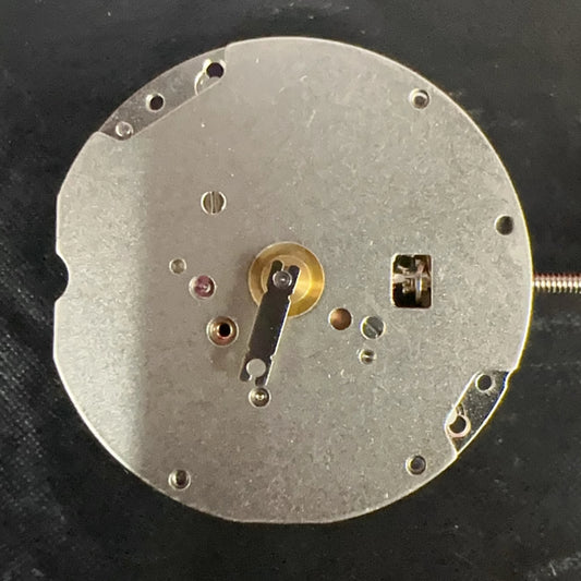 Swiss Part Silver Ronda 782 quartz watch movement with 2 hands, no calendar, for precise timekeeping.