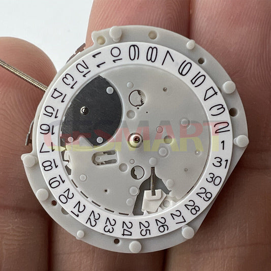 Shenglong SL70 quartz watch movement with small second subdials at 3, 6, and 9 positions for precise timekeeping.
