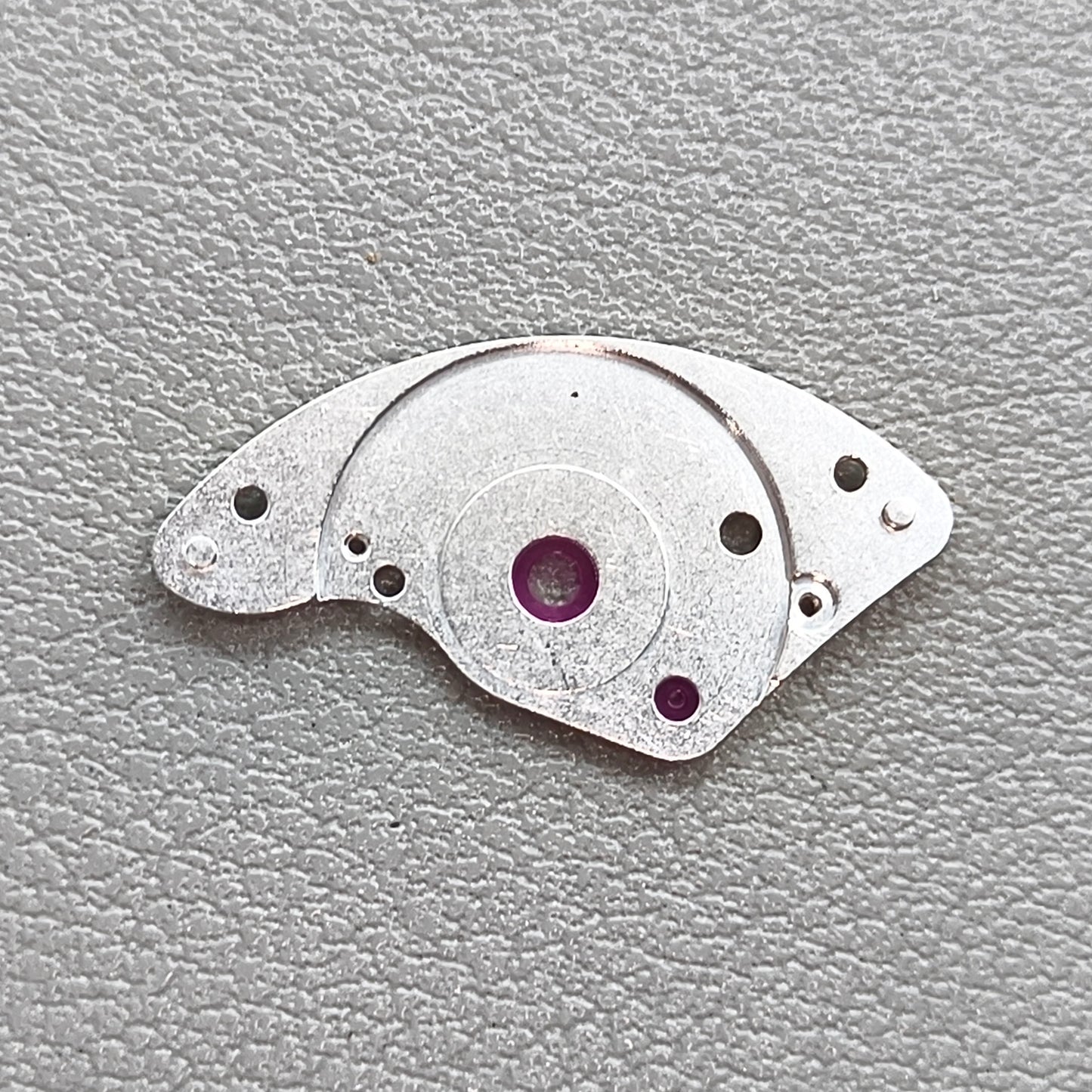 Replacement Barrel Bridge Replacement for Generic RLX 3135 Movement #3135-105