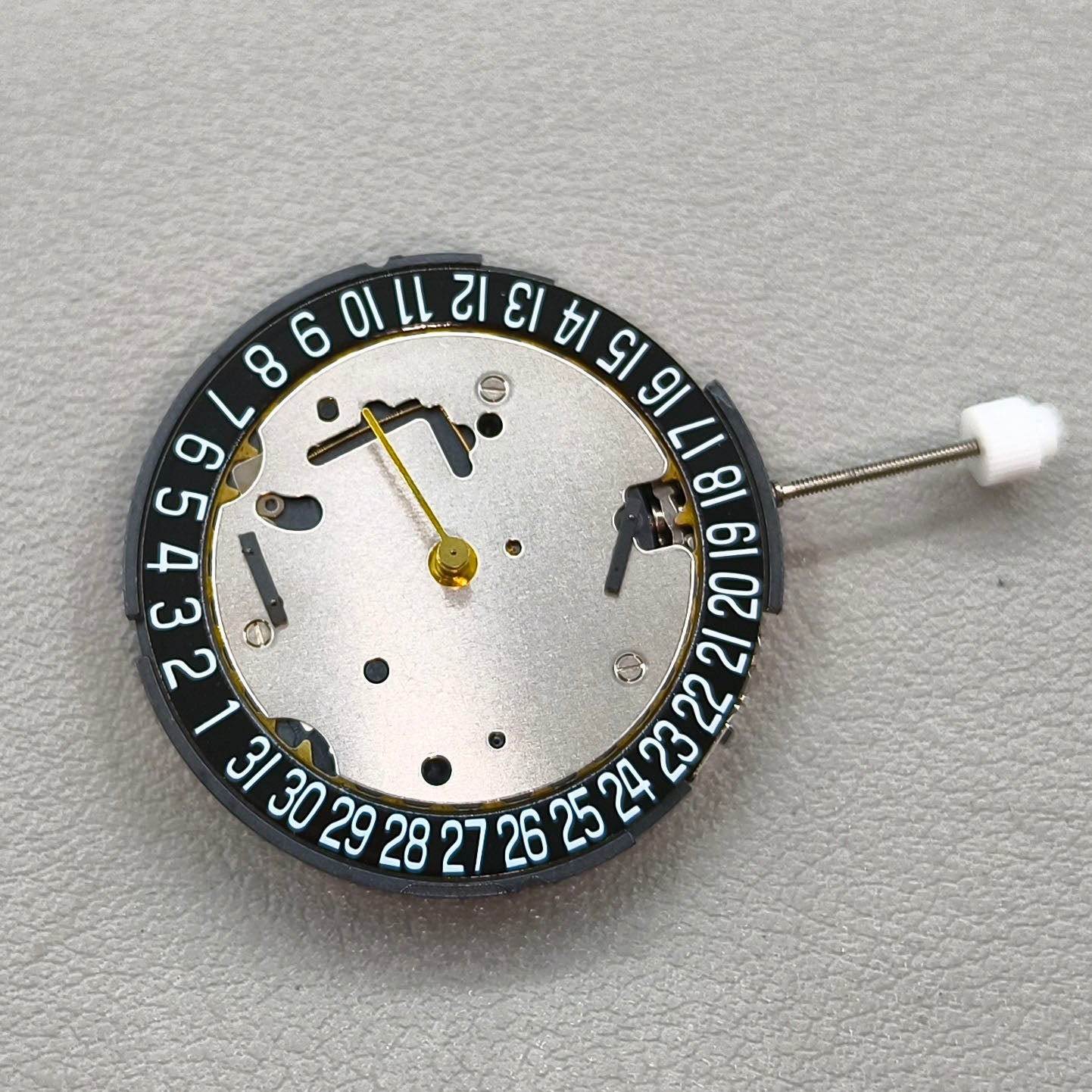 Swiss ISA8371 8371B Quartz Movement Black Disk Small Second@3/9 Date@6