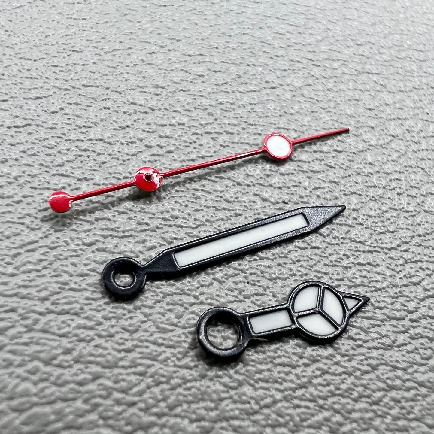 White painted watch hands with matte black trim and red second hand for NH35/36 movement, Seiko compatible.