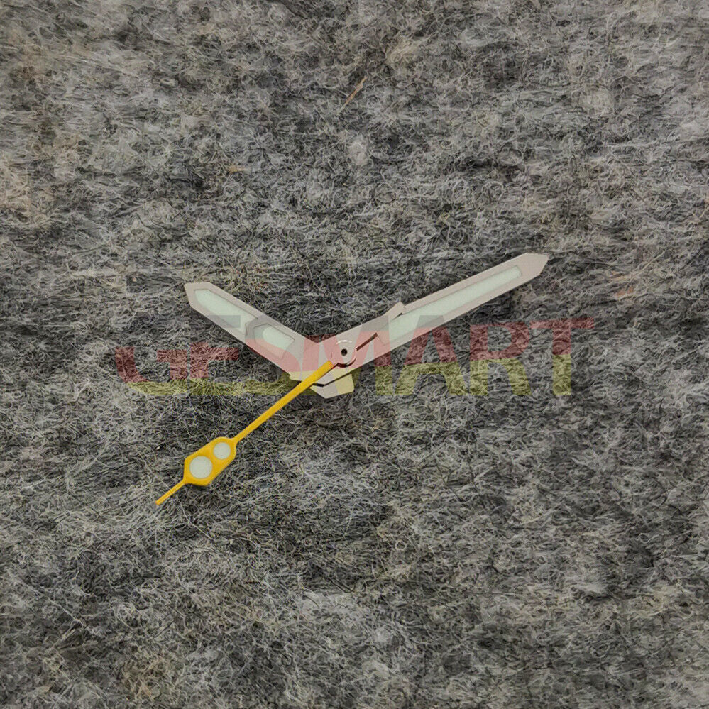 Arrow-shaped green luminous watch hands with silver trim for NH35/NH36/4R/7S movements.