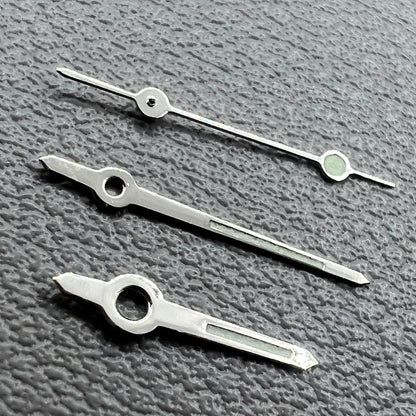 Set of 2 luminous watch hands compatible with Miyota 2035 movement, perfect for precise timekeeping.