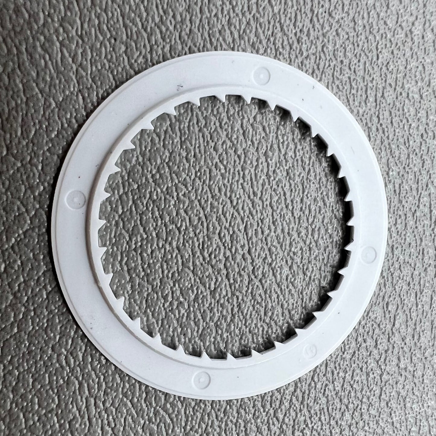 Roue de disque de date avec police spéciale blanche à 9 heures pour mouvement Miyota 8215