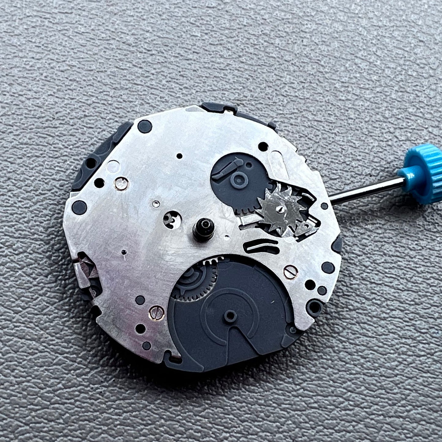 Japan Miyota 6P55 Quartz Movement High Cannon Small Second@3/9