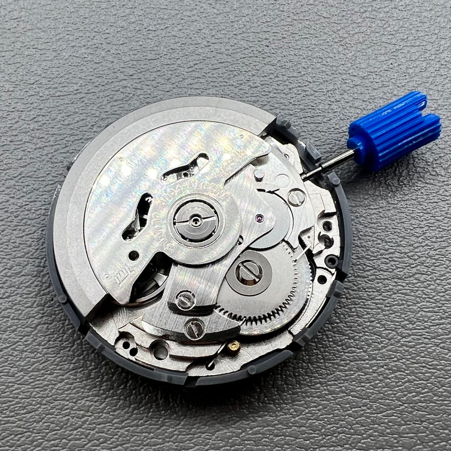 Mouvement mécanique automatique blanc avec luminescence verte Japan NH36A, position couronne 3.8