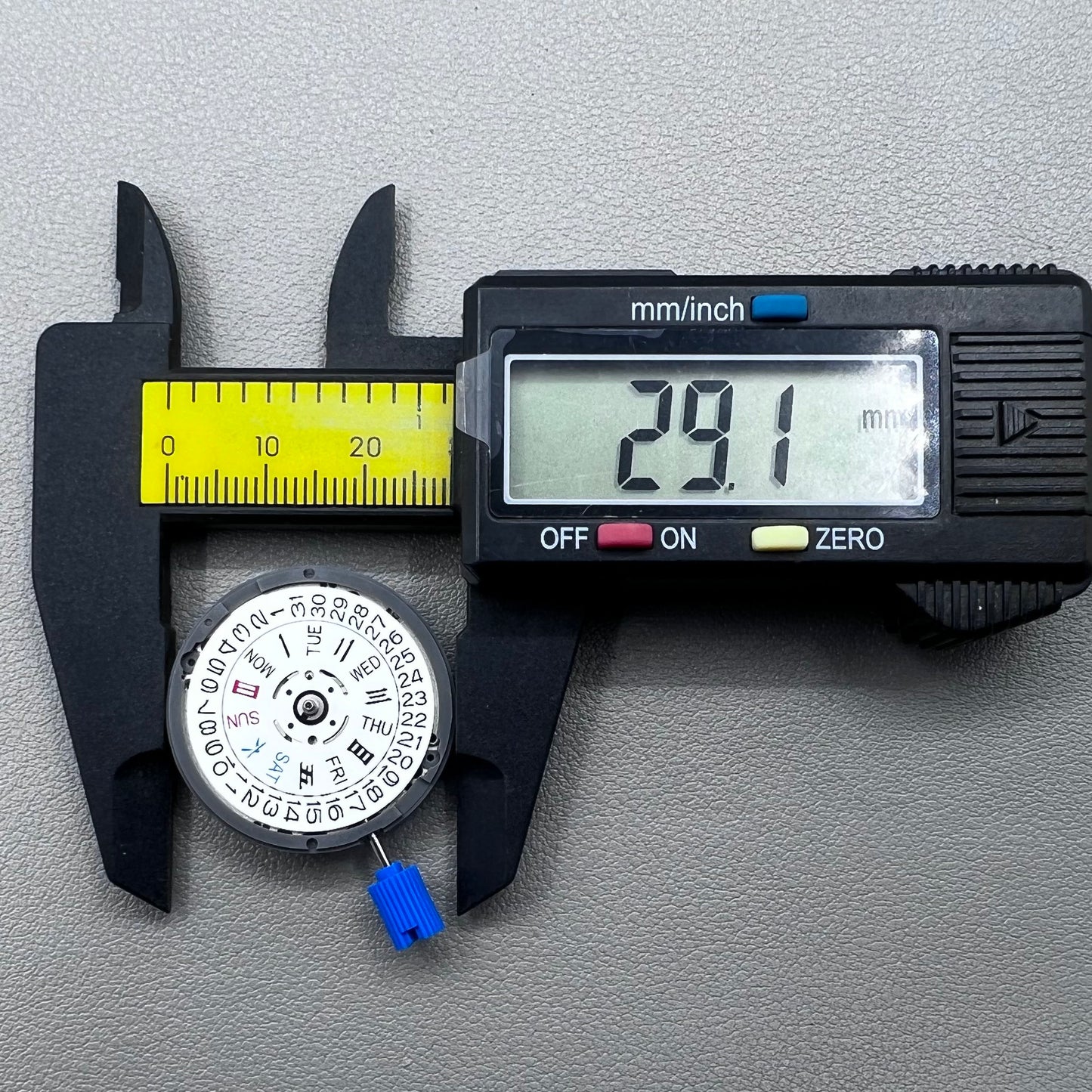 Seiko NH36A Movement White Disk Chinese+English Font Week Crown@3.8