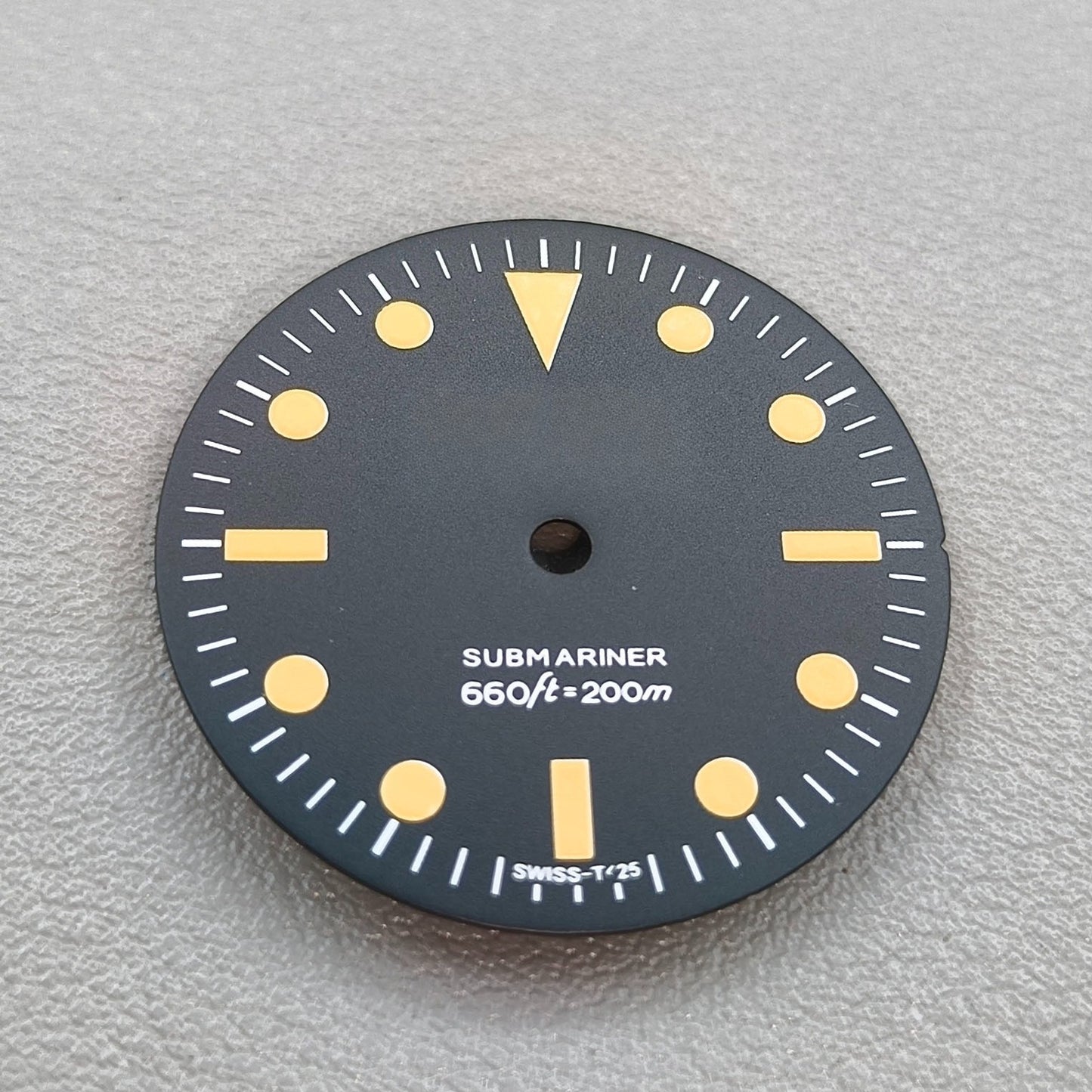 28.5mm Retro Watch Dial Green Luminous Suitable for NH35/8215/2836 Movement