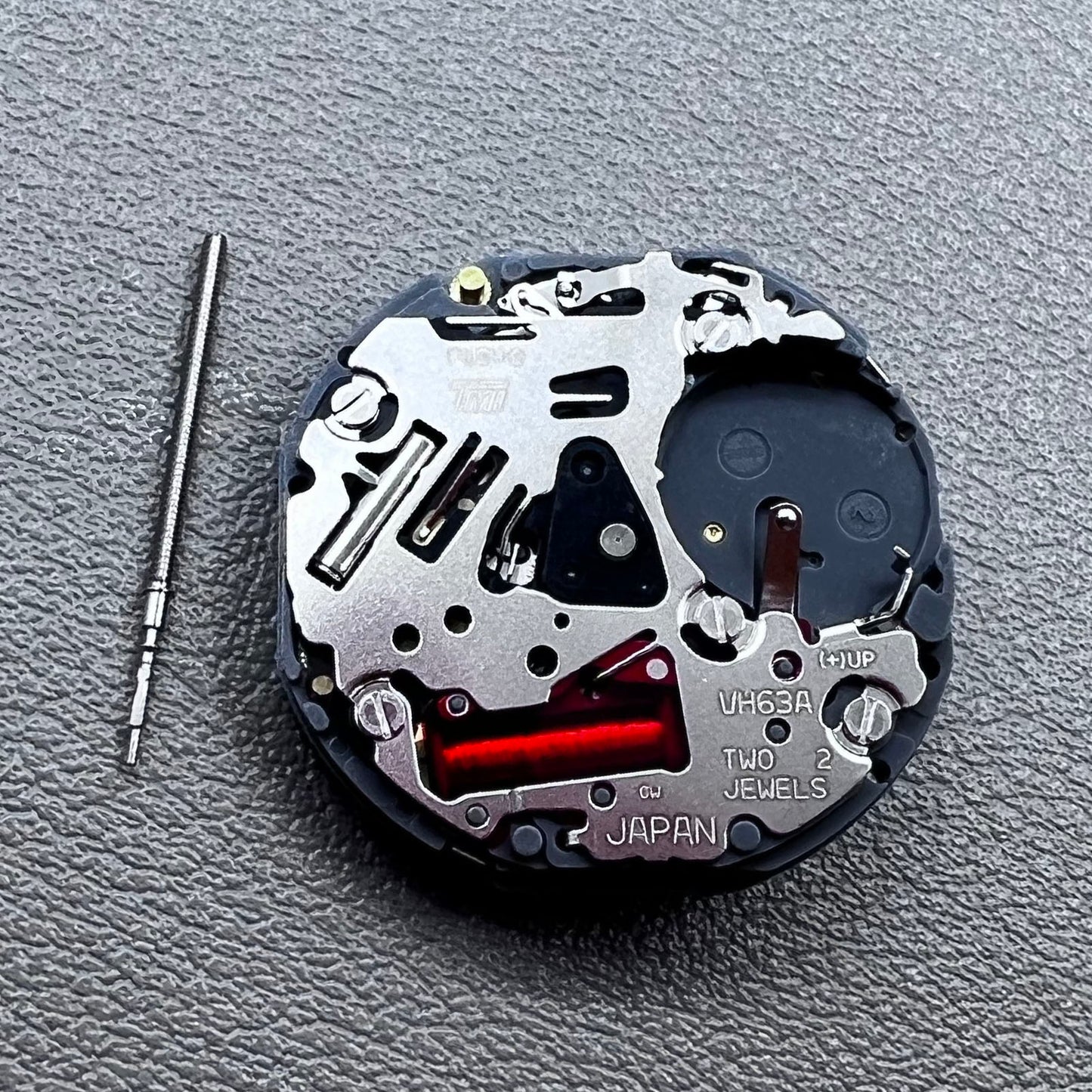 Japan Hattori VH63 VH63A 3 Hands 3 Eyes (3, 6, 9) Watch Quartz Movement