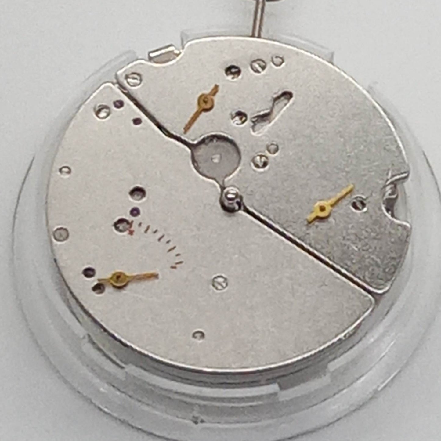 Chinese Tianjin T17 ST17 hand-winding mechanical watch movement with 2 hands and 10 o'clock power display.