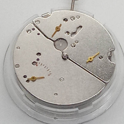 Chinese Tianjin T17 ST17 hand-winding mechanical watch movement with 2 hands and 10 o'clock power display.