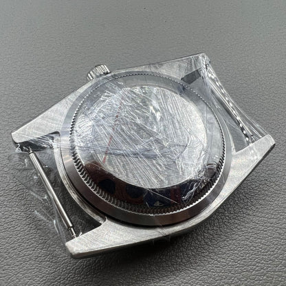 36MM steel watch case with mineral glass mirror, compatible with Miyota 8215/2813/8205/8200 movements.