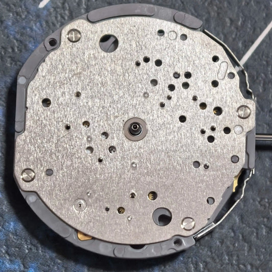 Japan-made Miyota JD00 quartz watch movement with 6 hands, no calendar, ideal for precision timepieces.