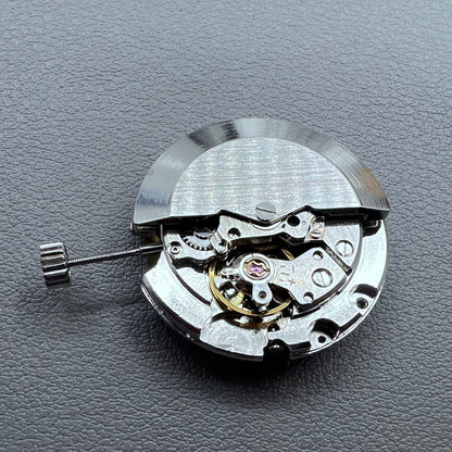 China Seagull ST6 GMT watch movement with double zone 4 hands for precise timekeeping in men's watches.