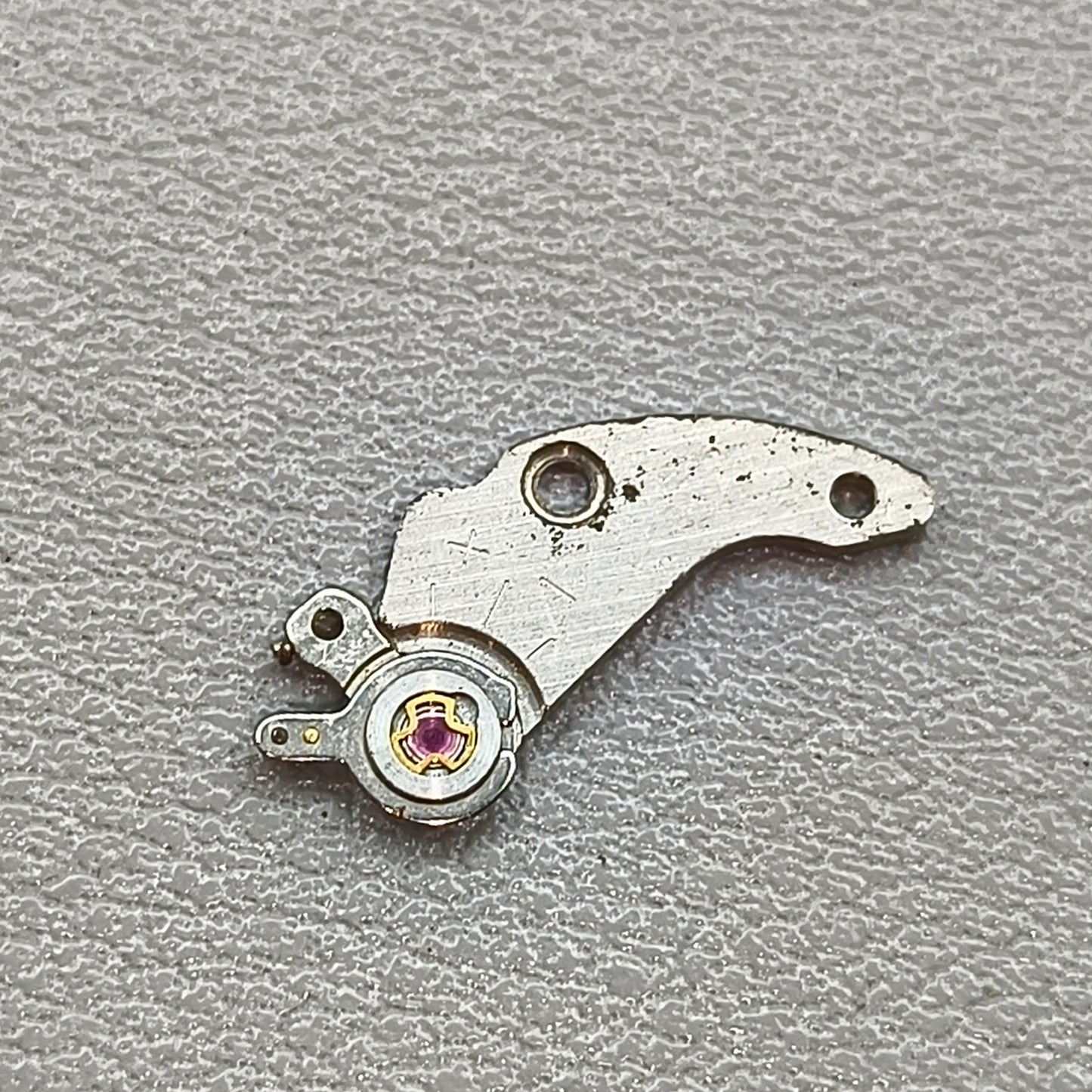 Replacement Balance Wheel Splint Generic for NH35 Movement #009-8667#25