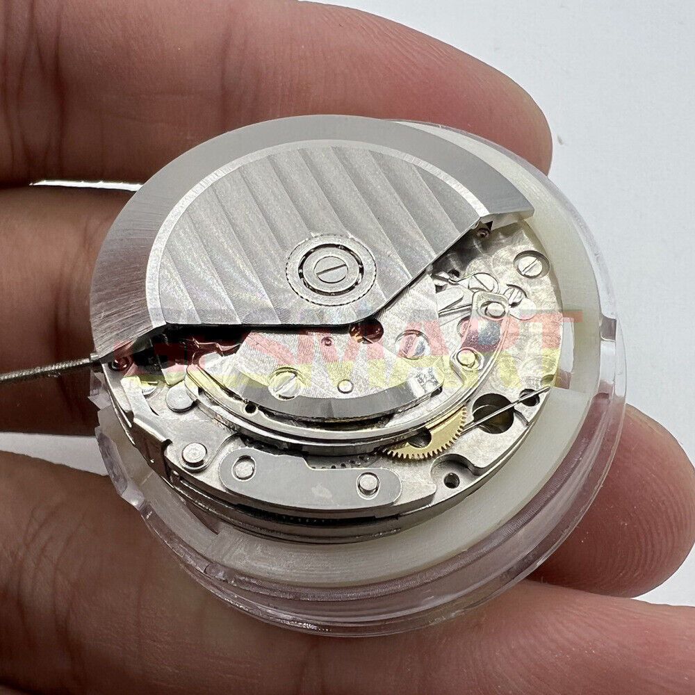 Detailed view of China Made 7753 Mechanical 1:1 Movement Clone, perfect Daytona watch accessory.