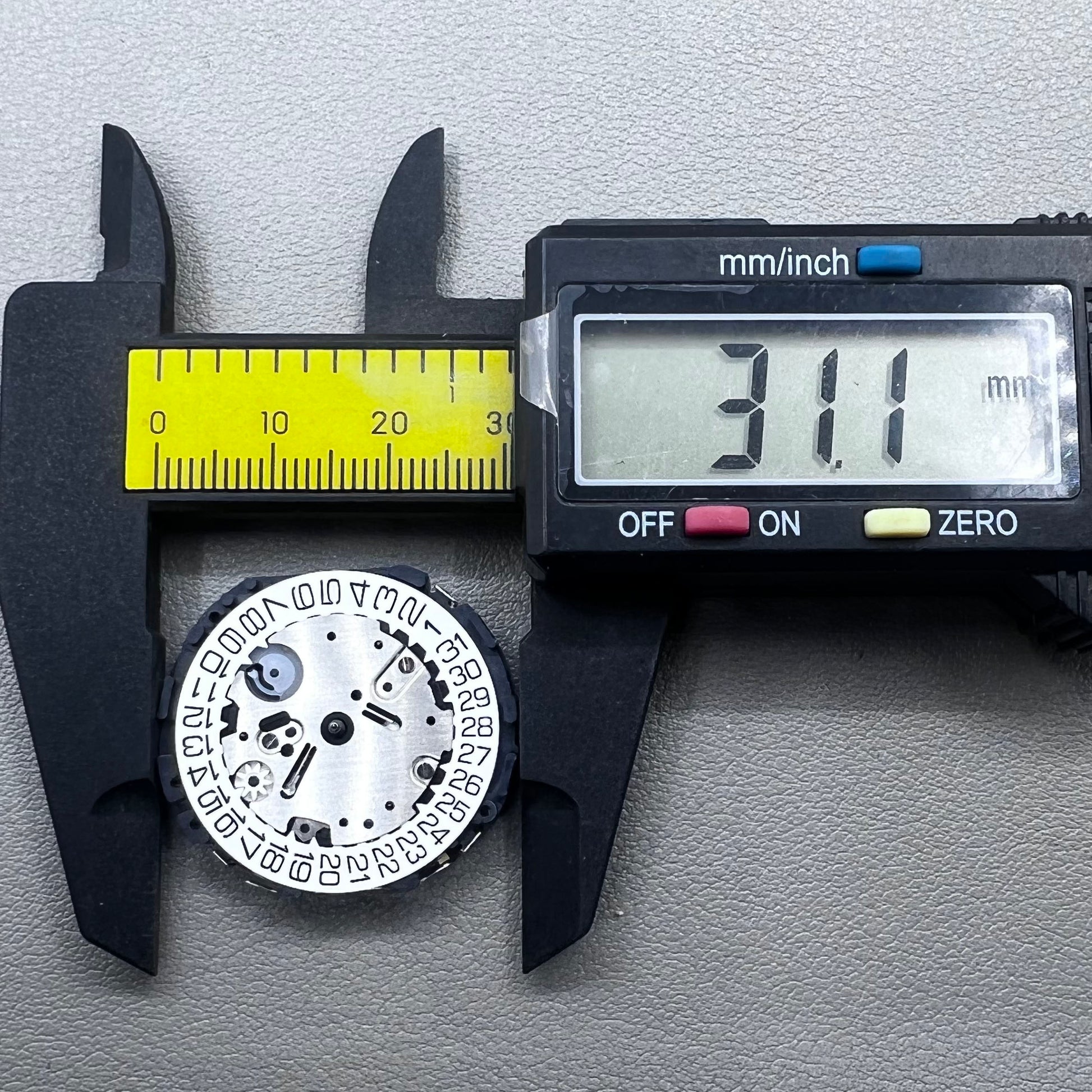 Japan Hattori Epson TMI VR34 quartz watch movement for precise timekeeping in accessories.