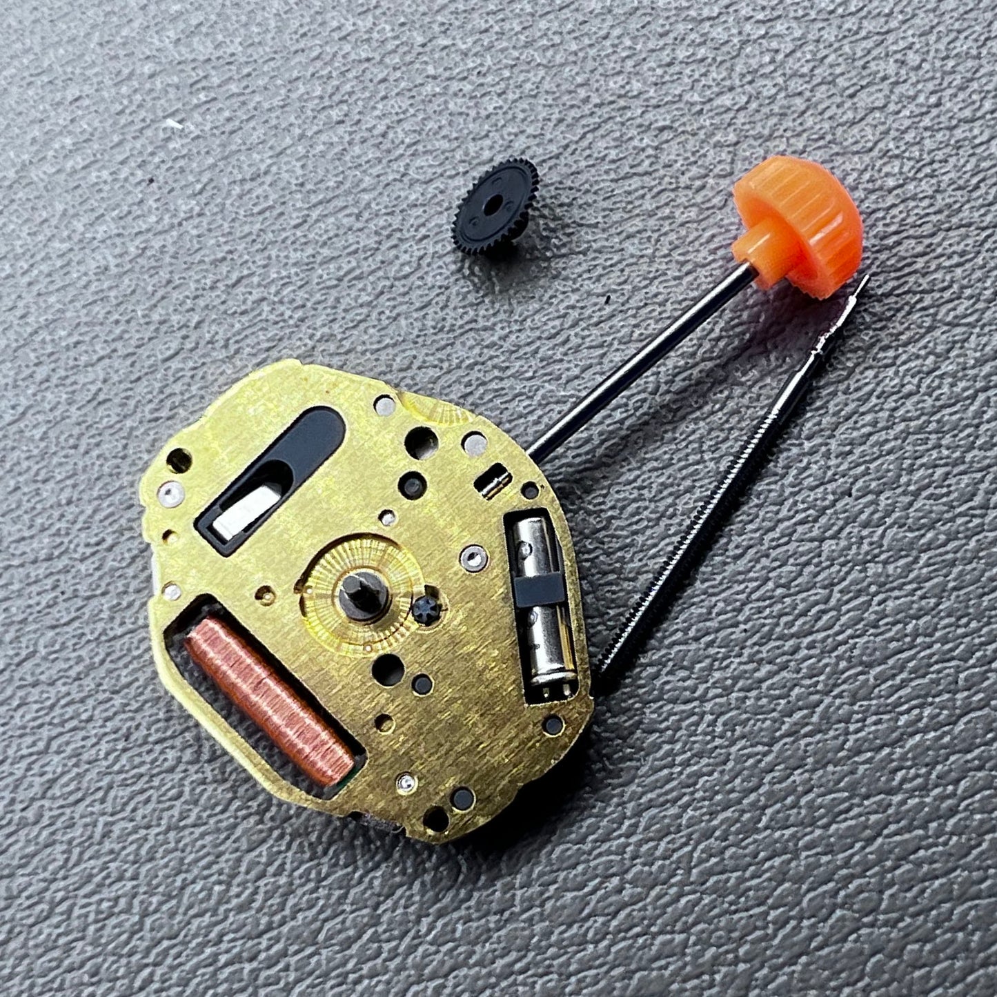 Japan Miyota 1L26 quartz watch movement with precise timekeeping for durable watch accessories.