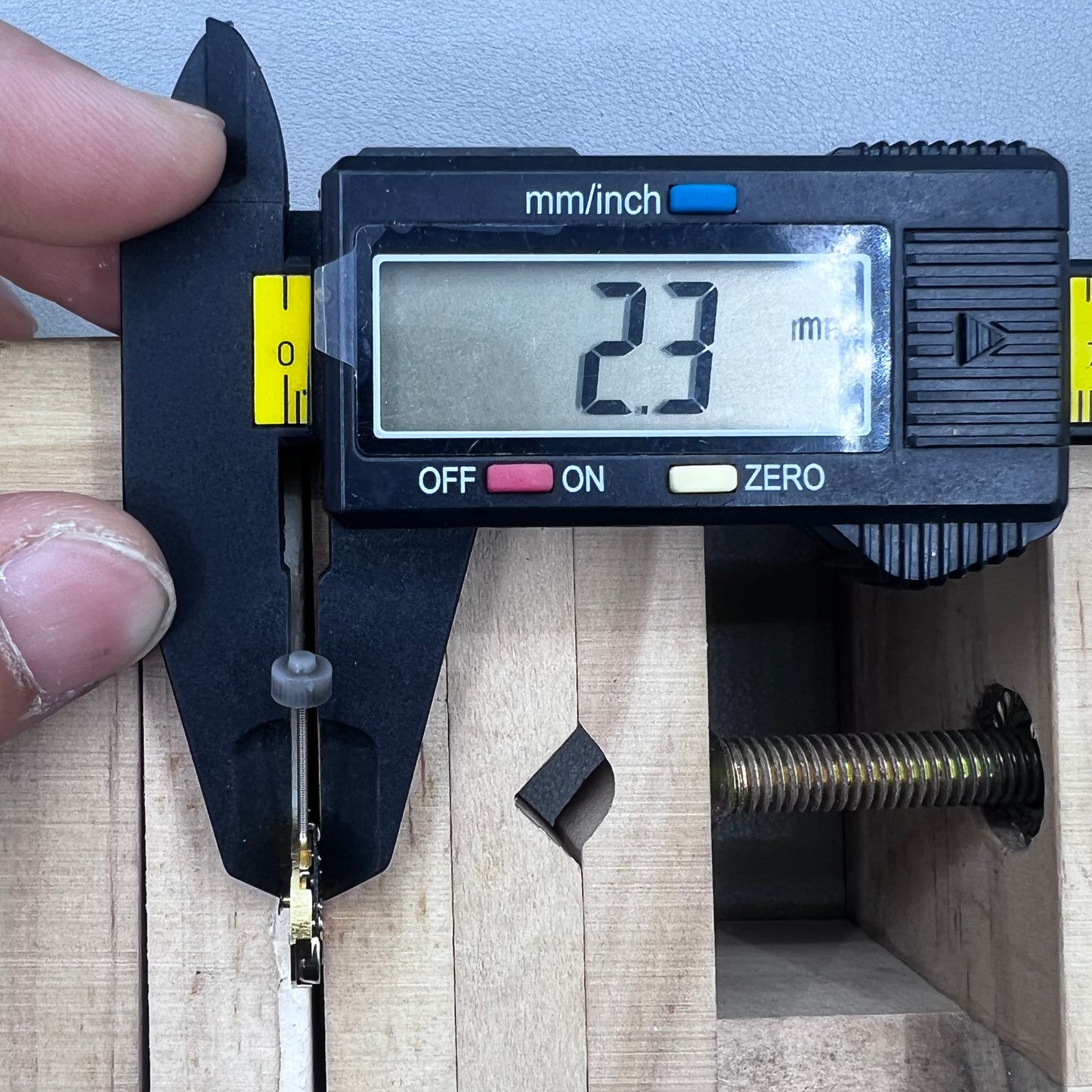 Swiss ETA 980.003 Quartz Movement Blue Circuit Board 2 Hands