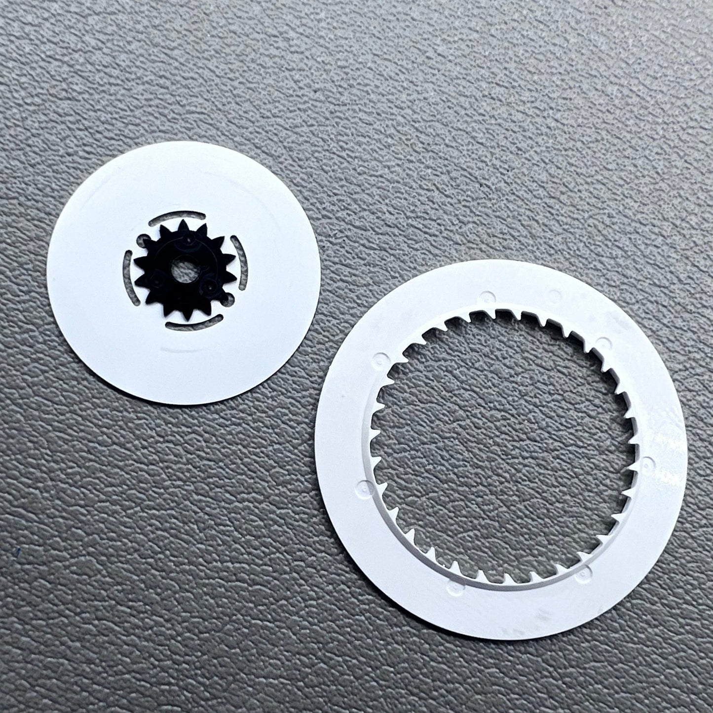Green Lume White Date Disk Wheel Week Wheel for Seiko Movement NH36 Date@3.8