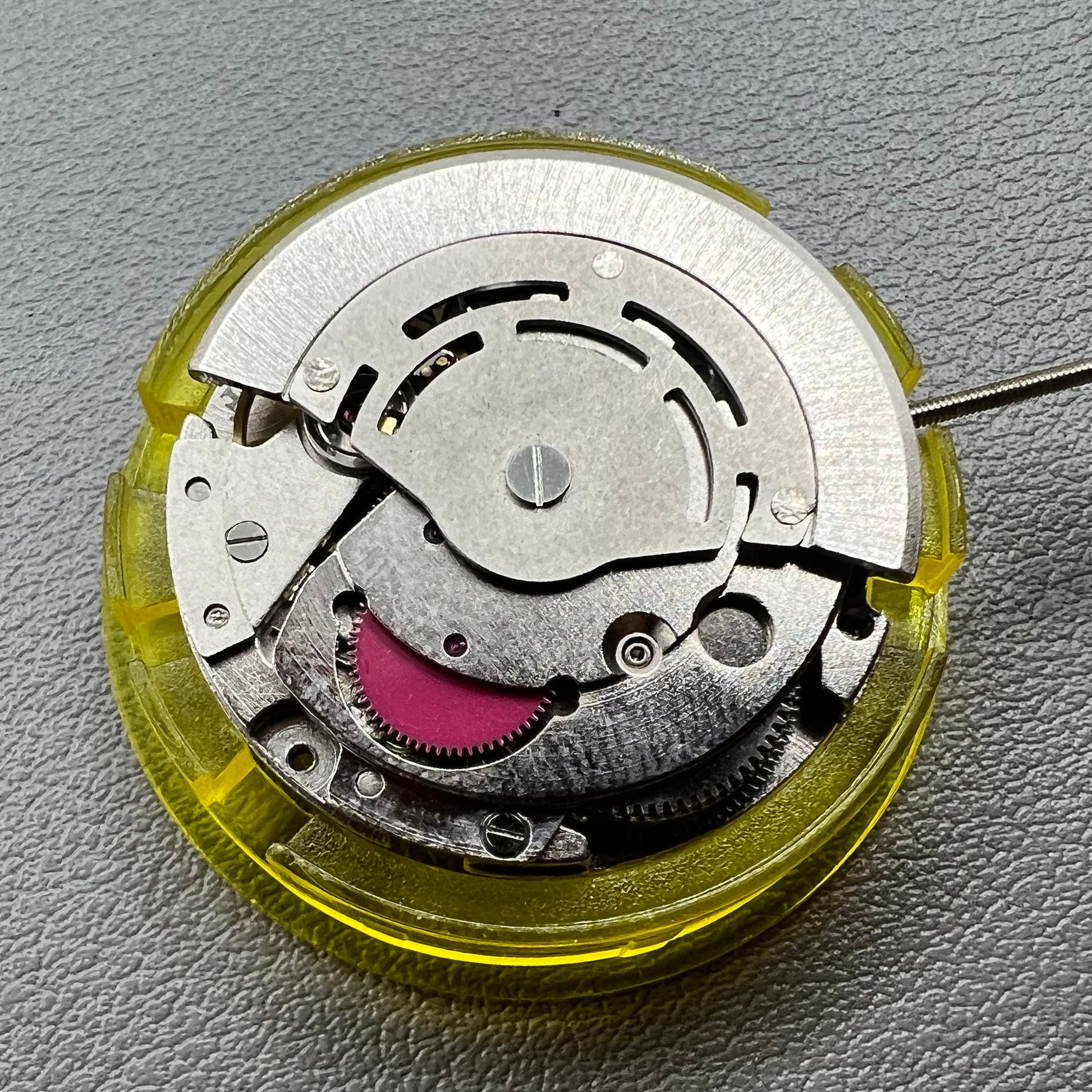 Silver China 2813 8205 watch accessory showcasing automatic mechanical movement with single calendar at 3 o?clock slot.