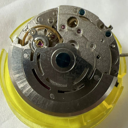 Mingzhu 8205 mechanical watch movement with small seconds at 6 o'clock, China made.