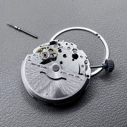 Japan Miyota 8215 silver plated automatic watch movement with date at 6 o?clock, precise mechanical design.