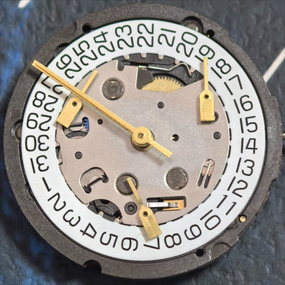 Swiss Part ETA G15.211 Quartz Movement Date At 4 Watch Part