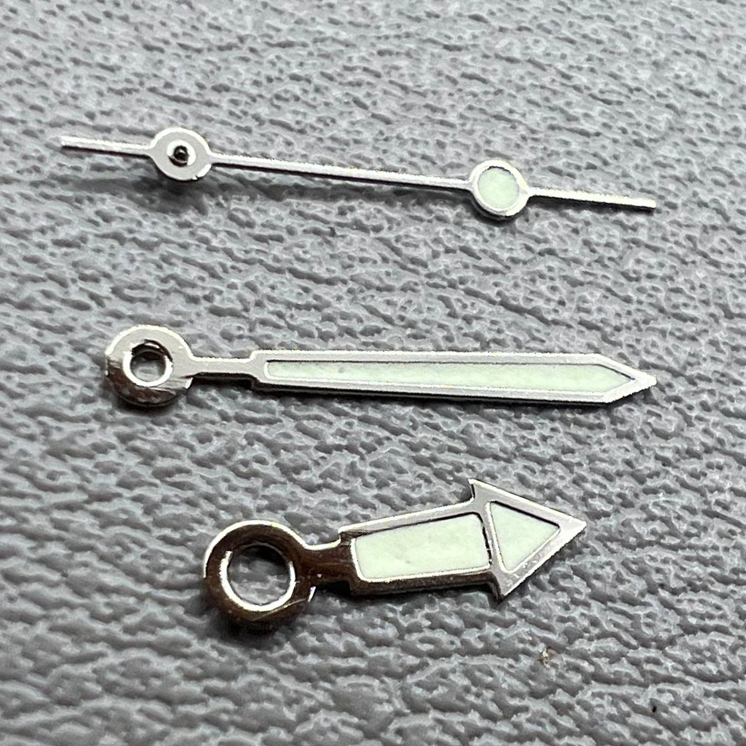 Luminous watch hands set for Miyota 2035 movement, 2 sets per pack, ideal for watch repairs - NO.3230