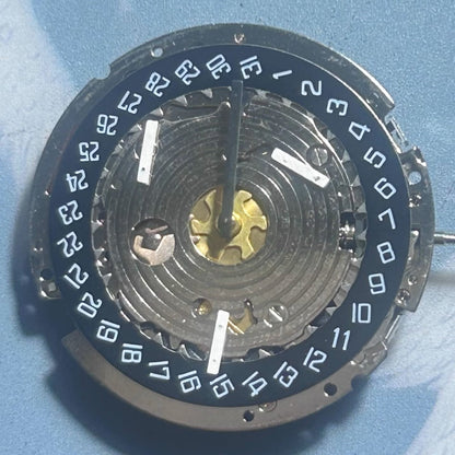 Swiss Made ISA 8171 Quartz Movement Single Calendar 6 Hands Black Disk Date At 4