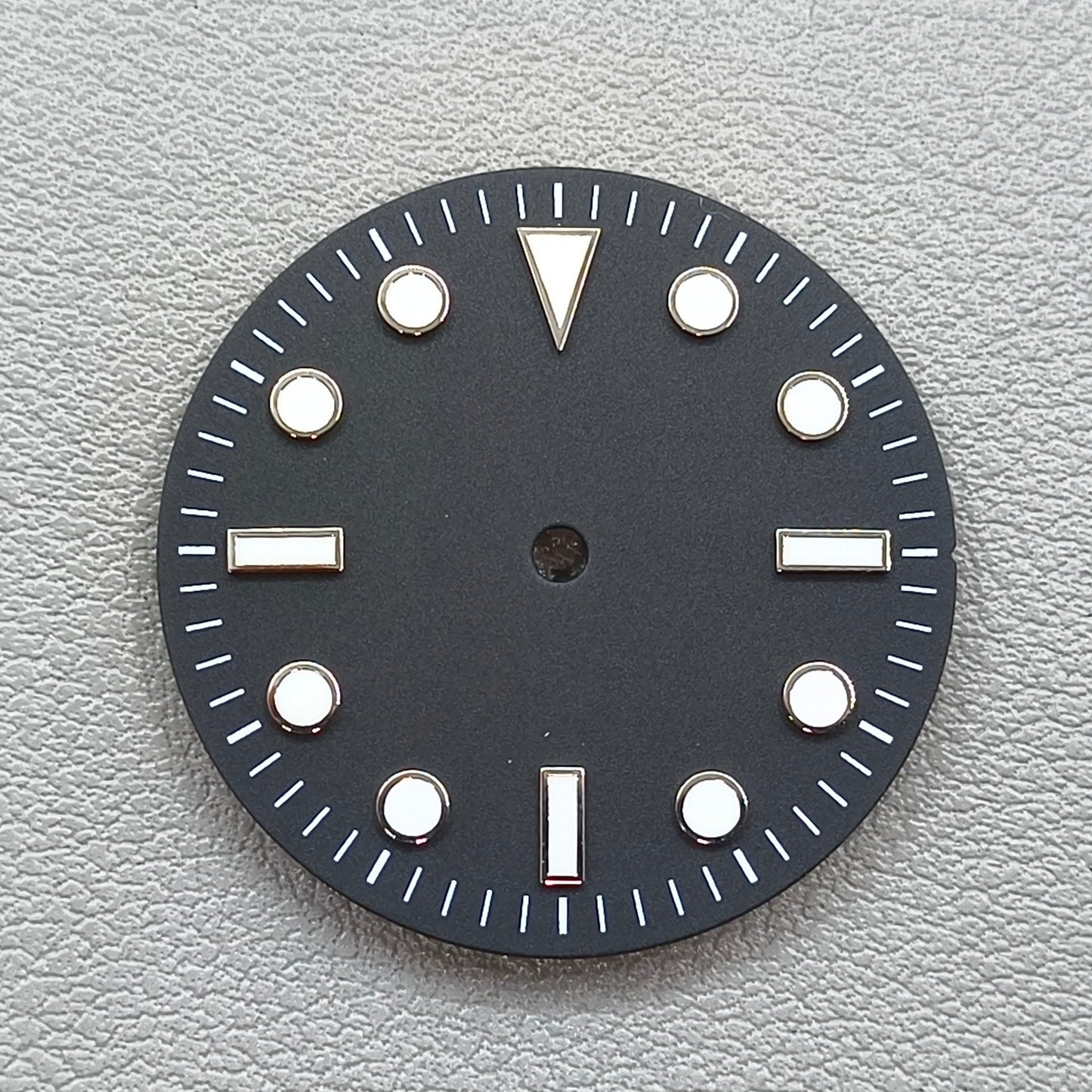 28.3mm Blue Luminous Silver Nails Black Watch Dial SUB Surface for NH35/NH36