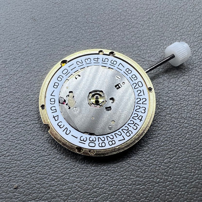 Swiss ETA E63.111 quartz watch movement with 3 hands and date display at 3 o?clock for precise timekeeping.